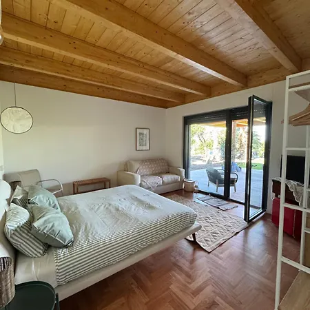 Gaia Bed & Breakfast 3*